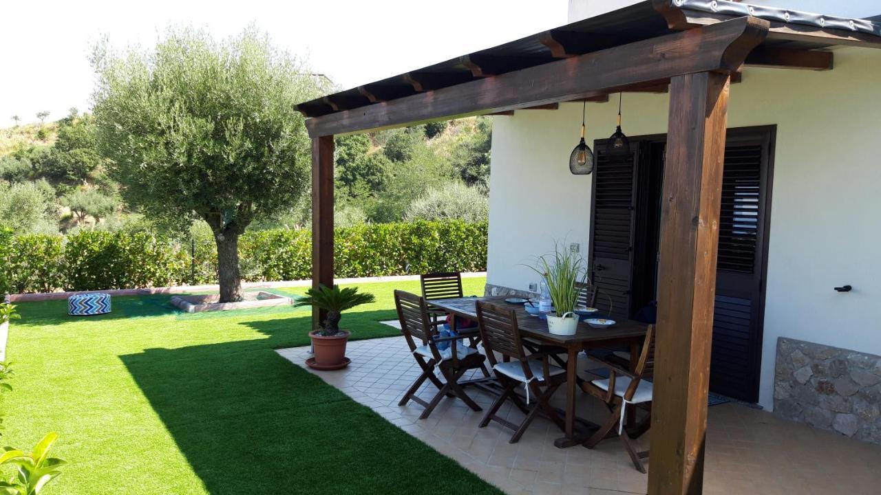Villa Nove - Residence Dei Fiori 赞布隆内 外观 照片