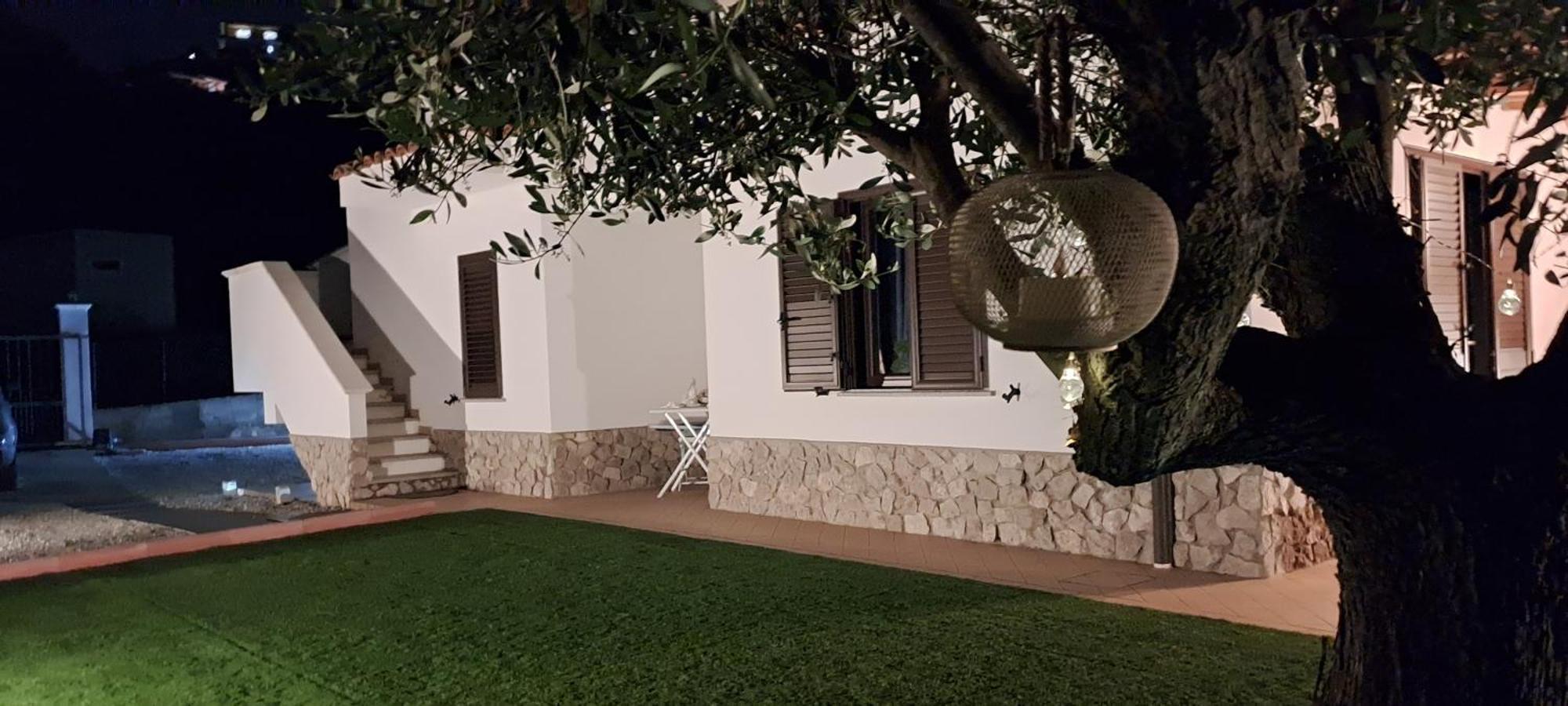 Villa Nove - Residence Dei Fiori 赞布隆内 外观 照片