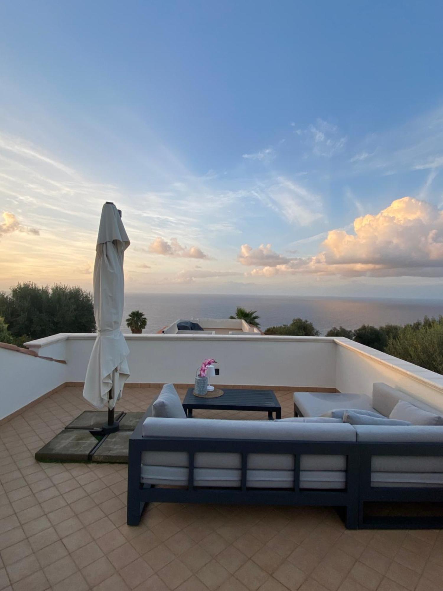 Villa Nove - Residence Dei Fiori 赞布隆内 外观 照片
